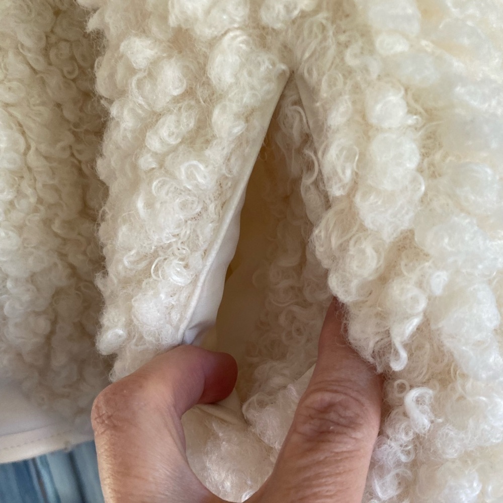 FOREVER 21 Vanilla Faux Shearling Cropped Moto Jacket - Picture 10 of 15